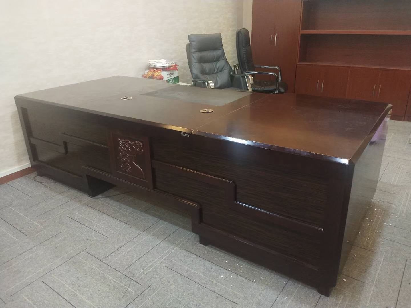 长沙办公家具回收 班台桌回收 二手办公桌椅回收 回收文件柜